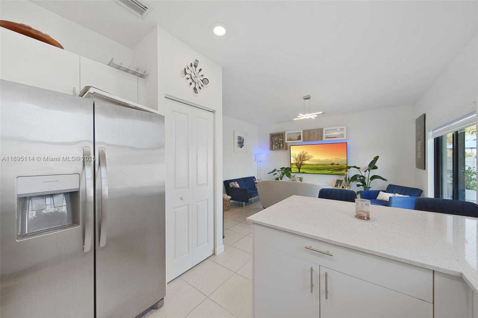 Small Image of 493 NORTH WEST 204TH ST, Miami Gardens Number 8