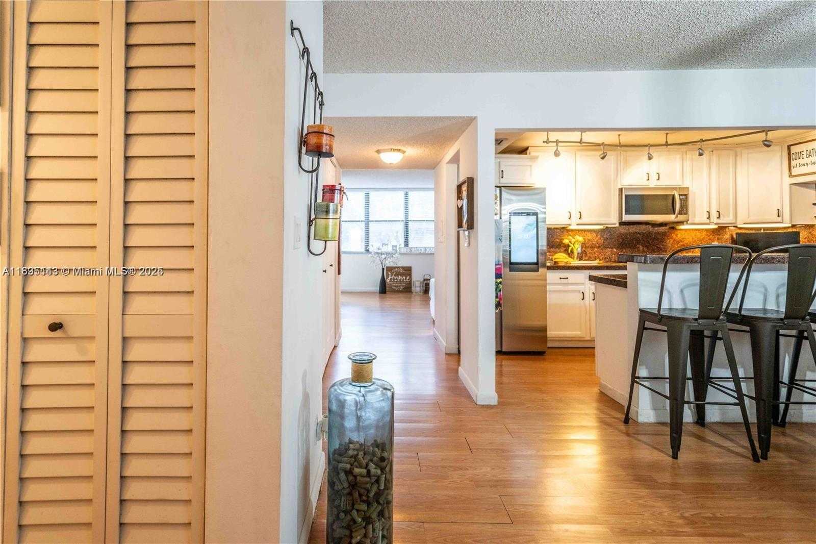 Small Image of 3440 NORTH EAST 192ND ST #2J-A, Aventura Number 12