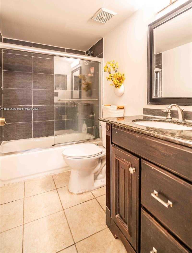 Small Image of 3440 NORTH EAST 192ND ST #2J-A, Aventura Number 31