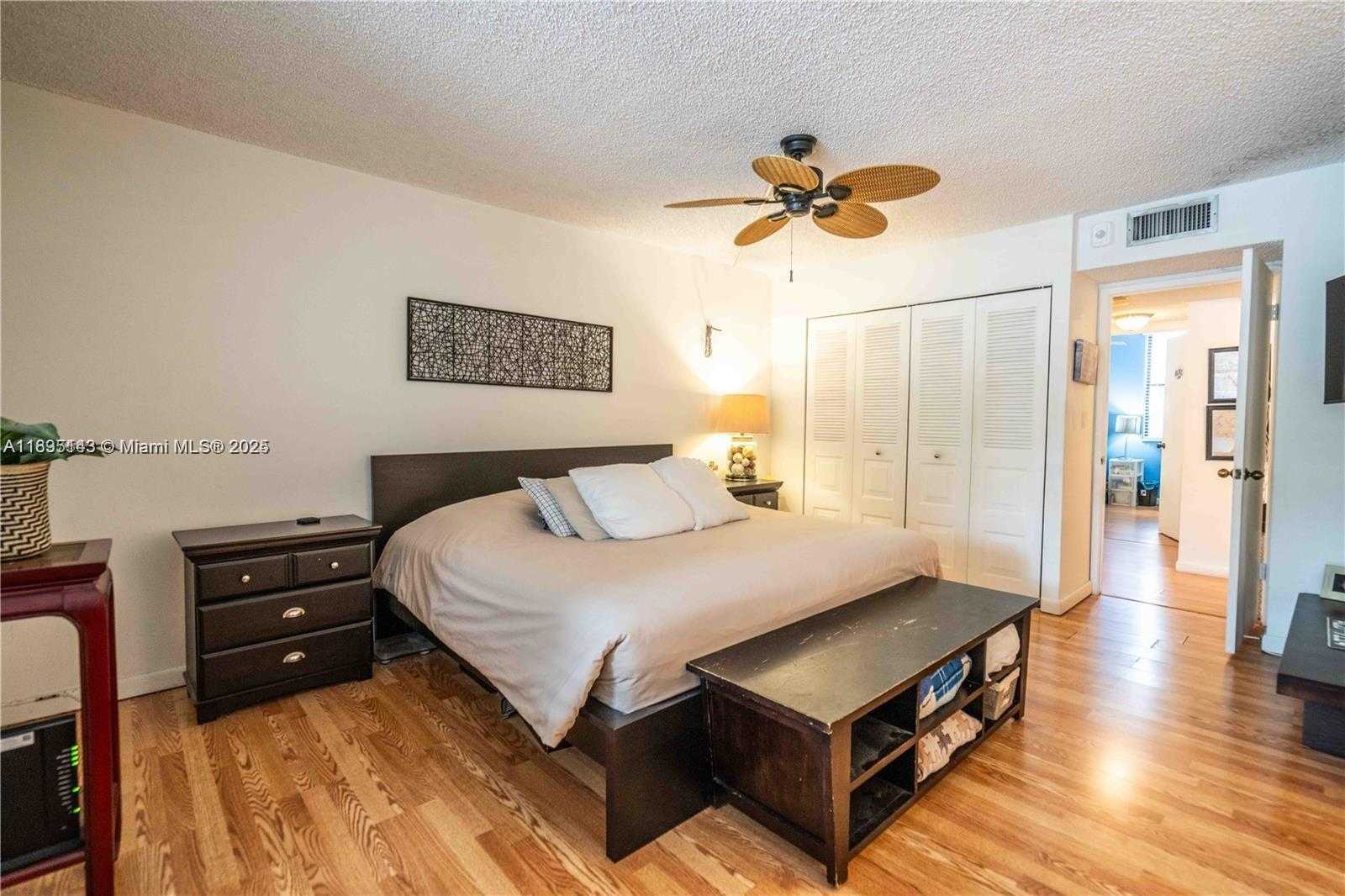 Small Image of 3440 NORTH EAST 192ND ST #2J-A, Aventura Number 36