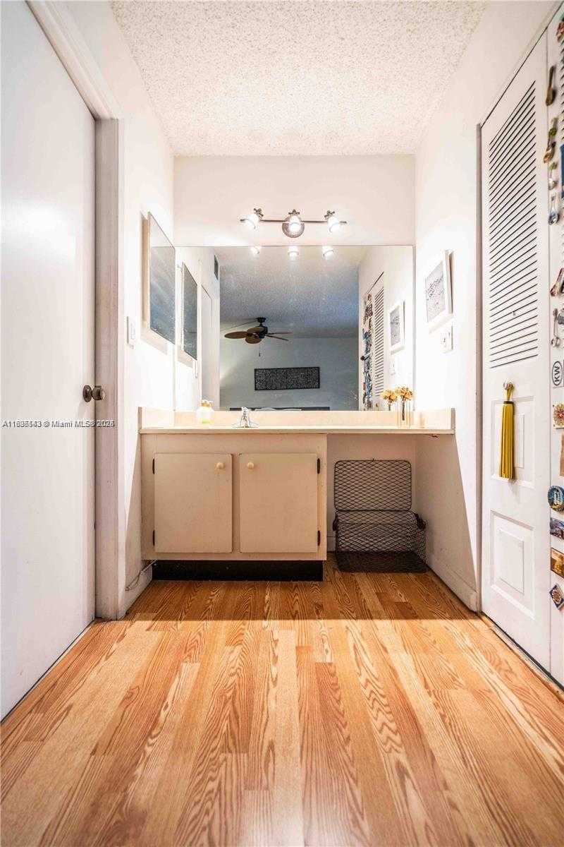 Small Image of 3440 NORTH EAST 192ND ST #2J-A, Aventura Number 44