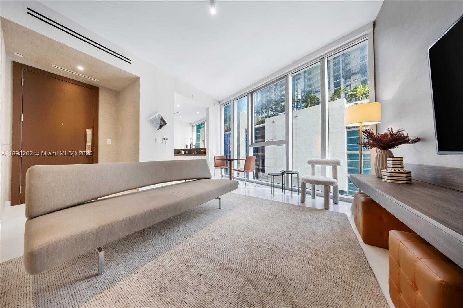 Small Image of 300 BISCAYNE BLVD WAY #805, Miami Number 12