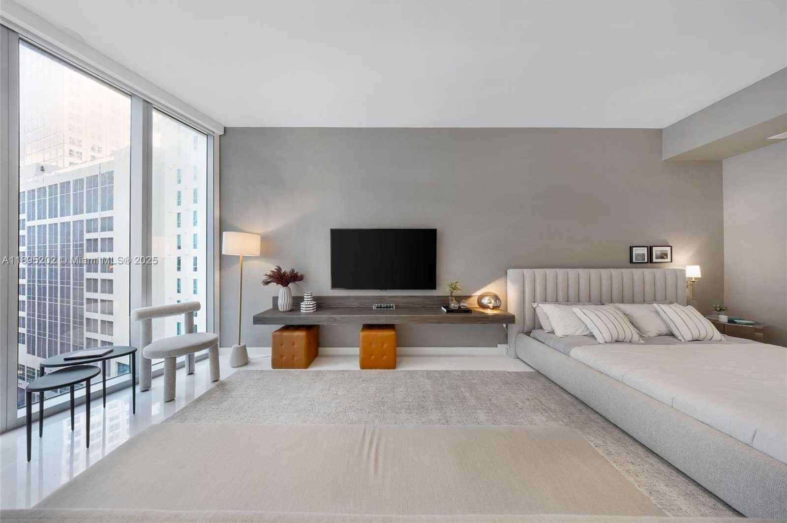 Small Image of 300 BISCAYNE BLVD WAY #805, Miami Number 3