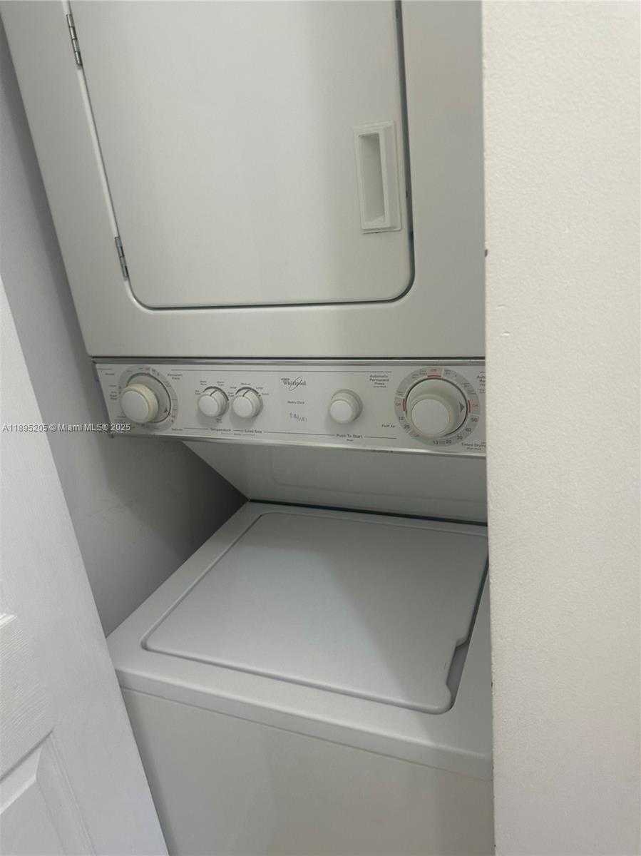 Imagen de Pequeño Objeto
