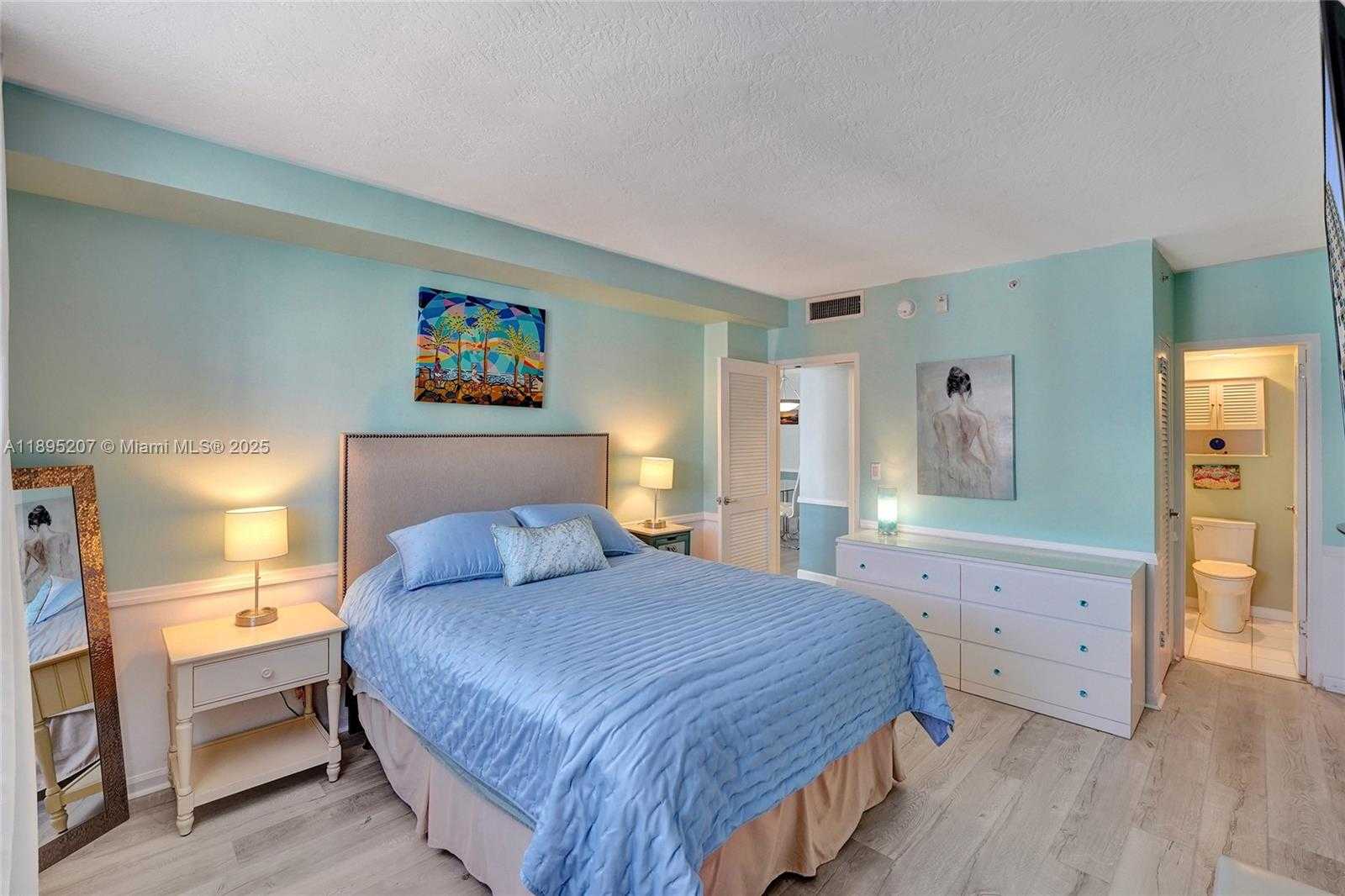 Small Image of 3000 SOUTH OCEAN DR #1106, Hollywood Number 25