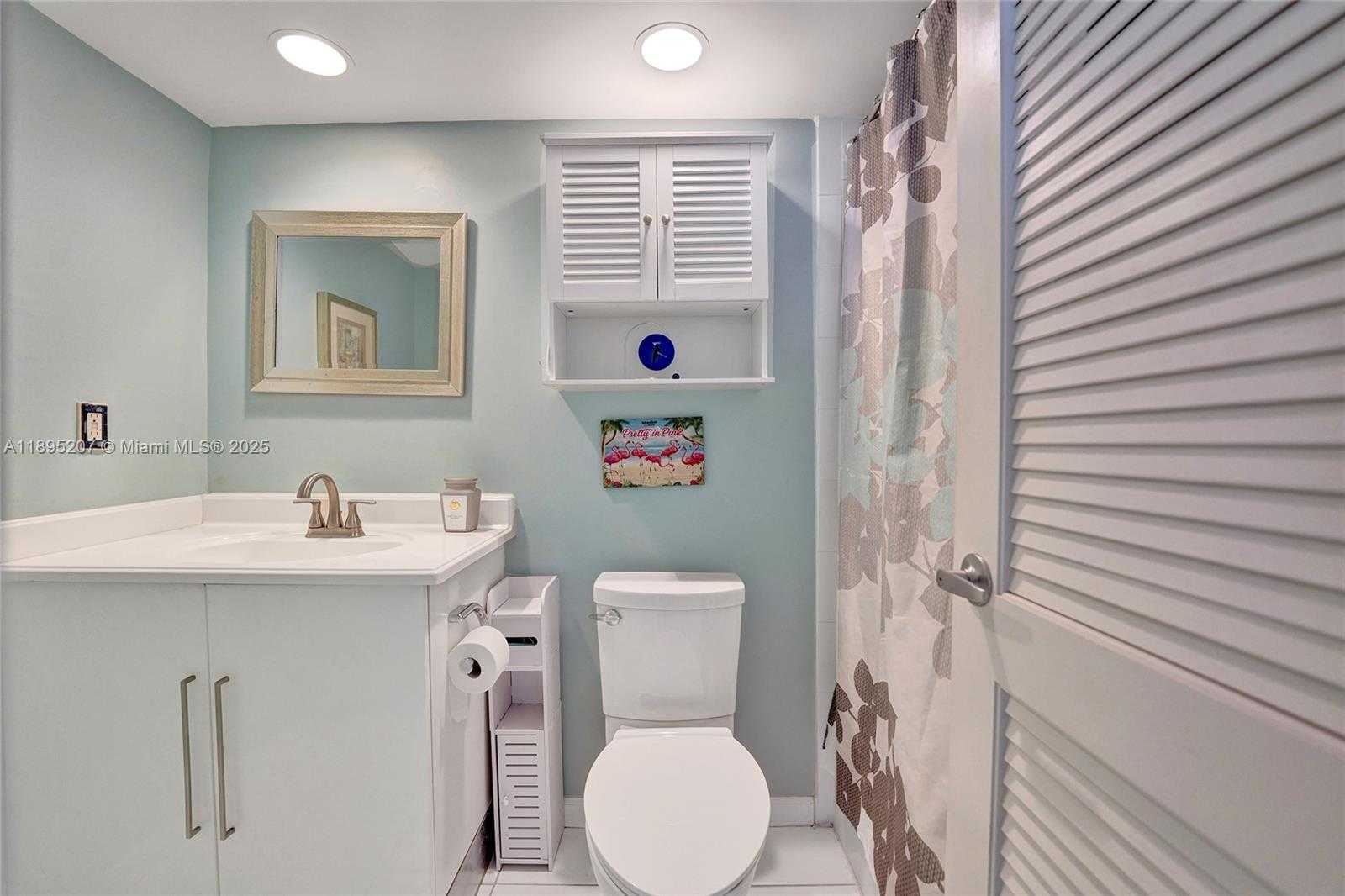 Small Image of 3000 SOUTH OCEAN DR #1106, Hollywood Number 26