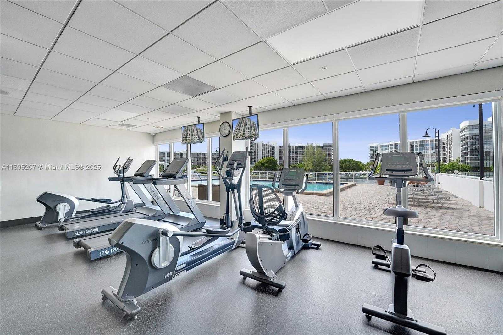 Small Image of 3000 SOUTH OCEAN DR #1106, Hollywood Number 40