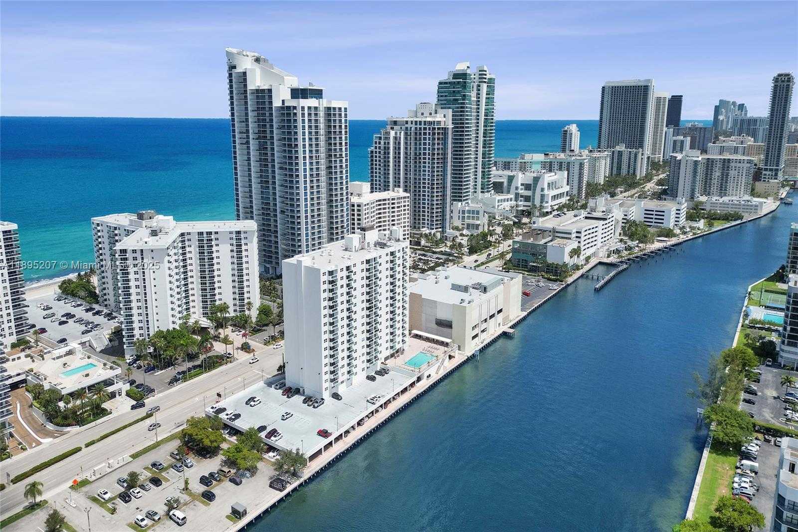 Small Image of 3000 SOUTH OCEAN DR #1106, Hollywood Number 64