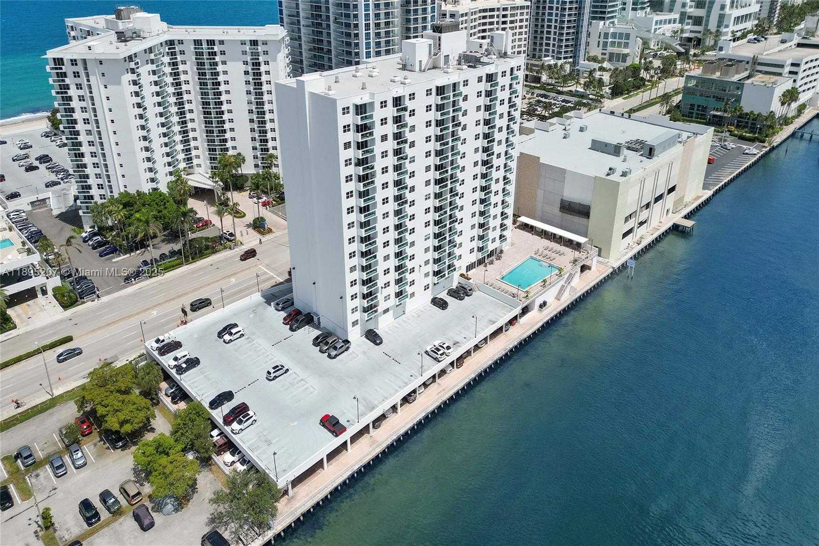 Small Image of 3000 SOUTH OCEAN DR #1106, Hollywood Number 65
