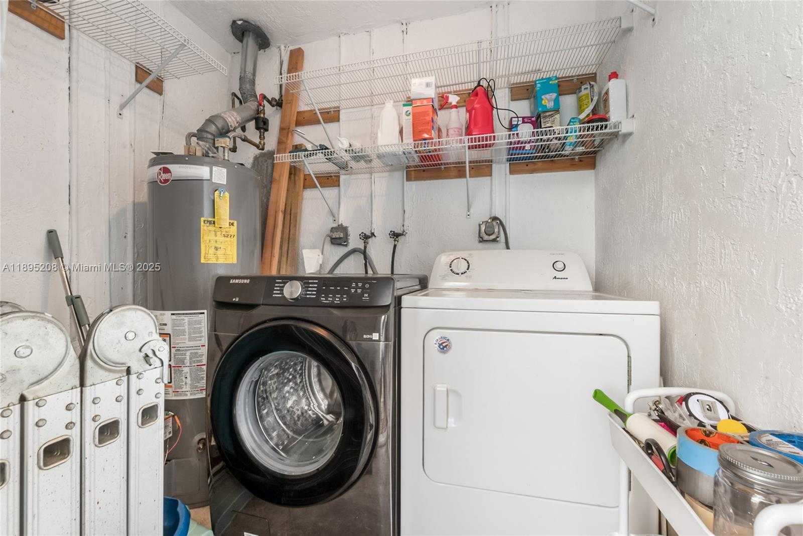 Small Image of 12525 SOUTH WEST 147TH TER, Miami Number 13