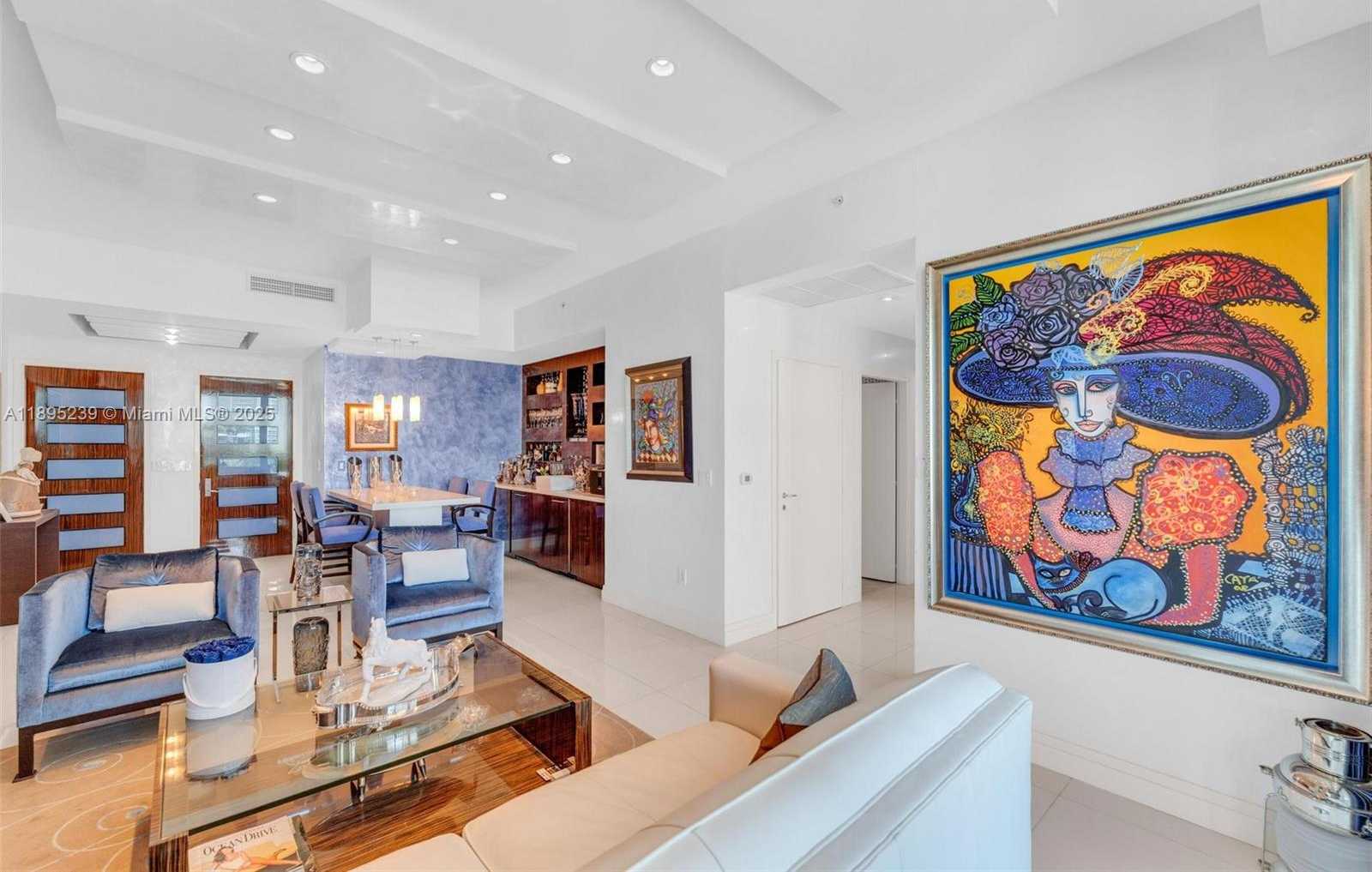 Small Image of 50 SOUTH POINTE DR #705, Miami Beach Number 25