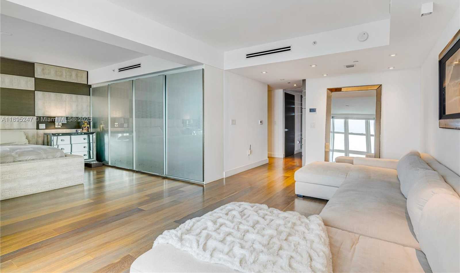 Small Image of 3301 NORTH EAST 183RD ST #3008, Aventura Number 36