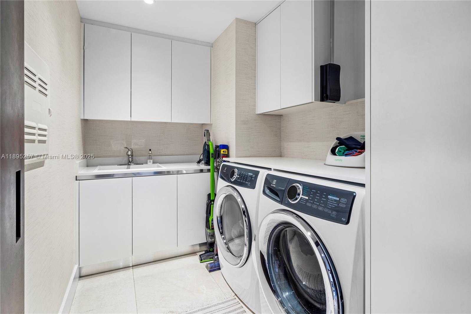 Small Image of 1180 NORTH FEDERAL HWY #706, Fort Lauderdale Number 53