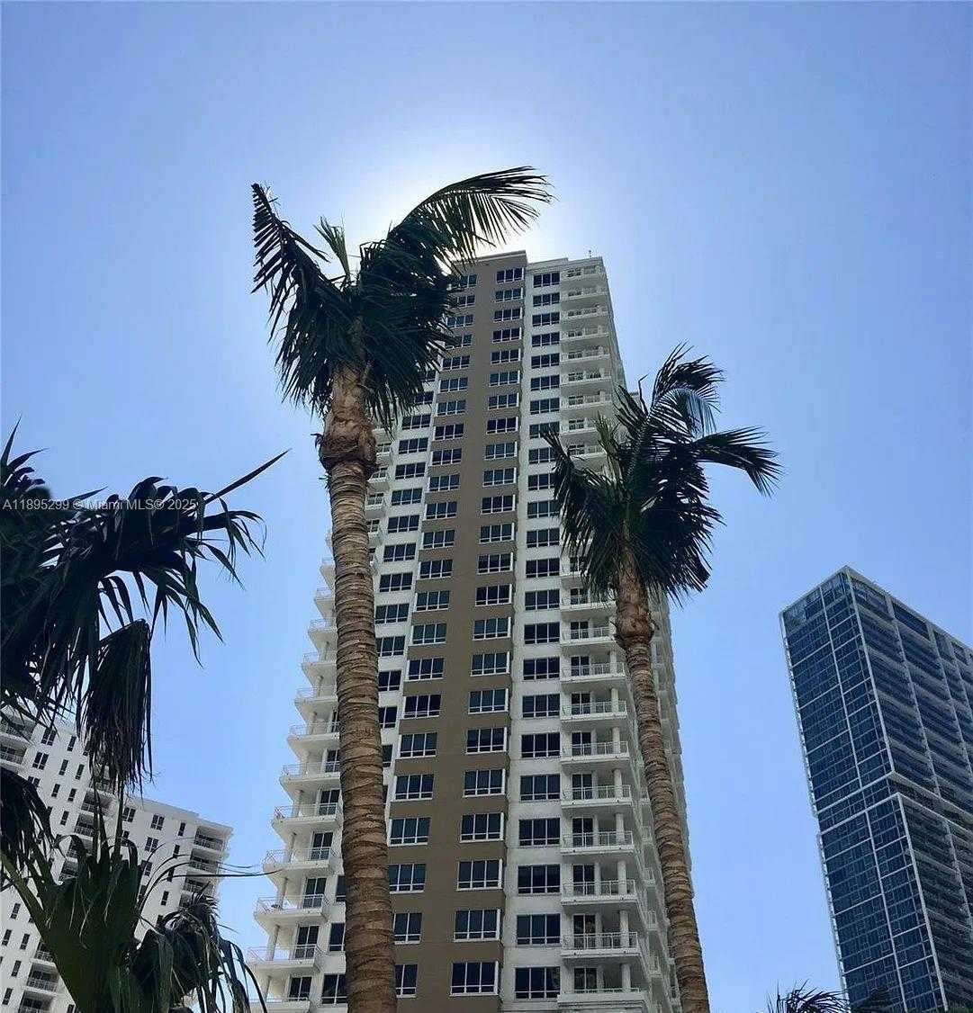 Small Image of 801 BRICKELL KEY BLVD #1901, Miami Number 11
