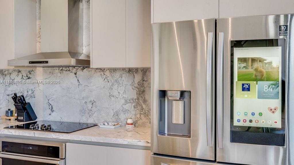 Small Image of 1030 15TH ST #201, Miami Beach Number 4