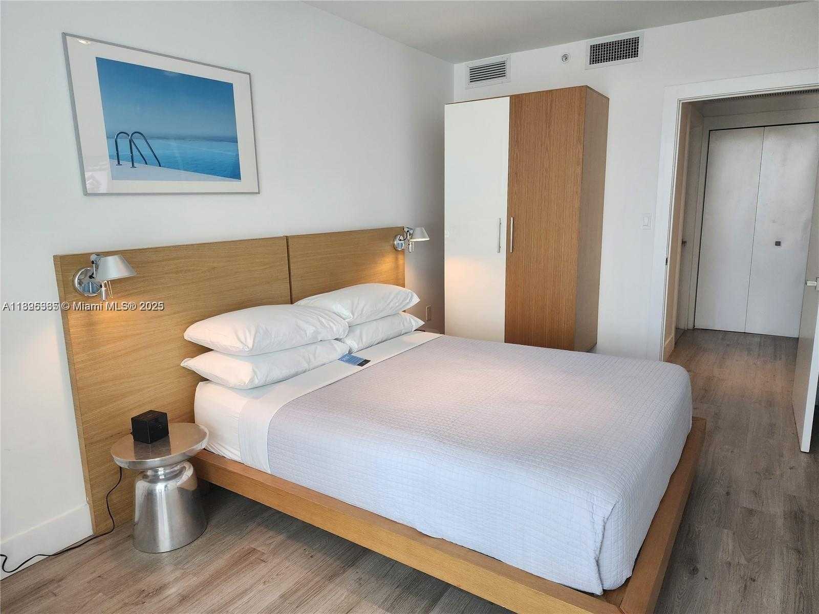 Small Image of 6080 COLLINS AVE #304, Miami Beach Number 15