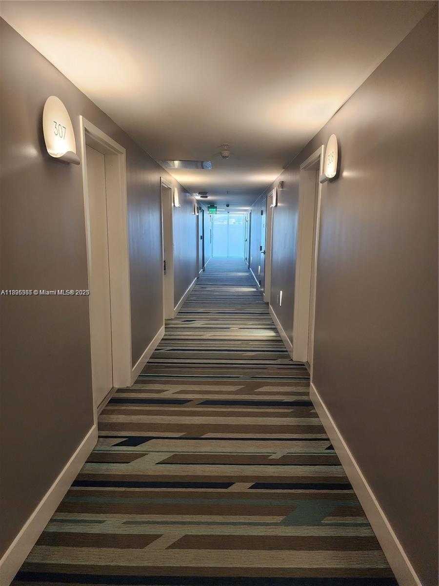 Small Image of 6080 COLLINS AVE #304, Miami Beach Number 17