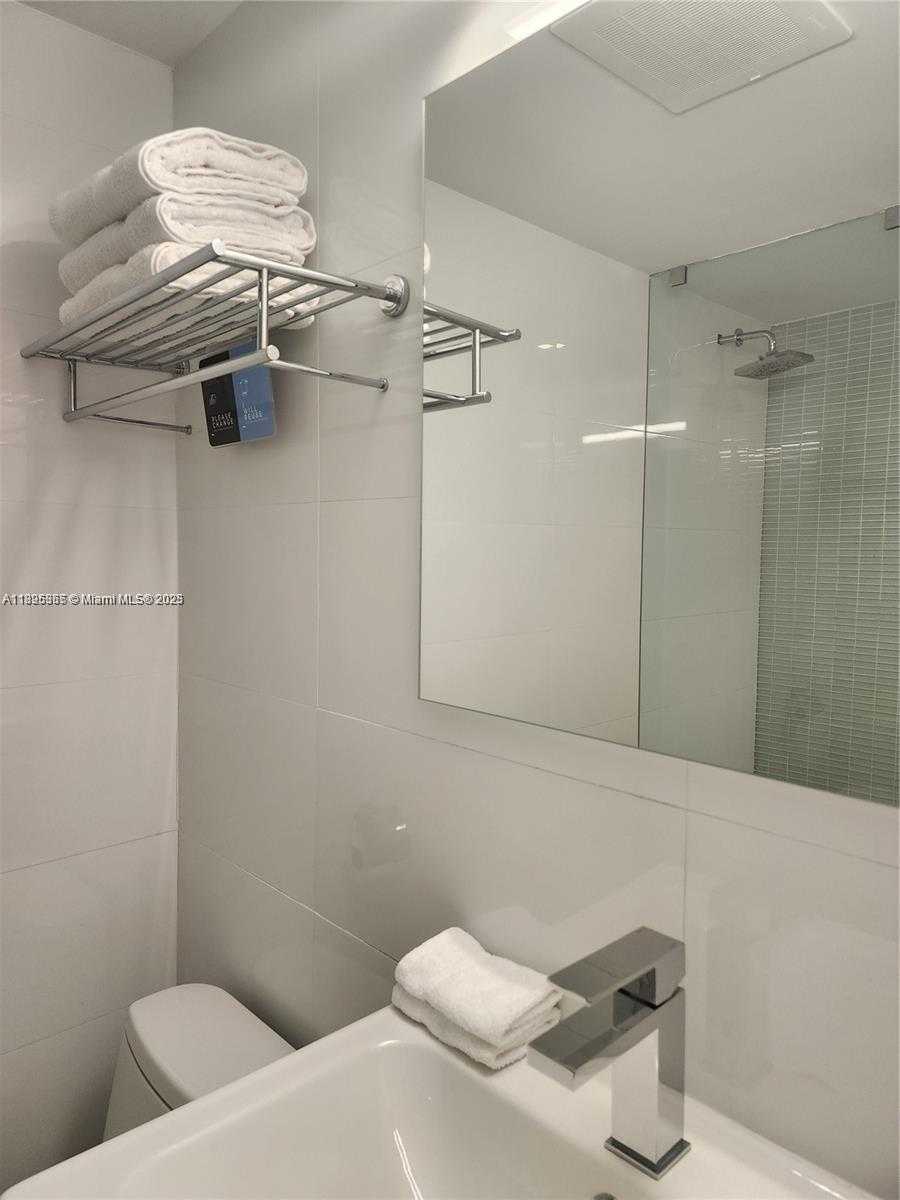 Small Image of 6080 COLLINS AVE #304, Miami Beach Number 20
