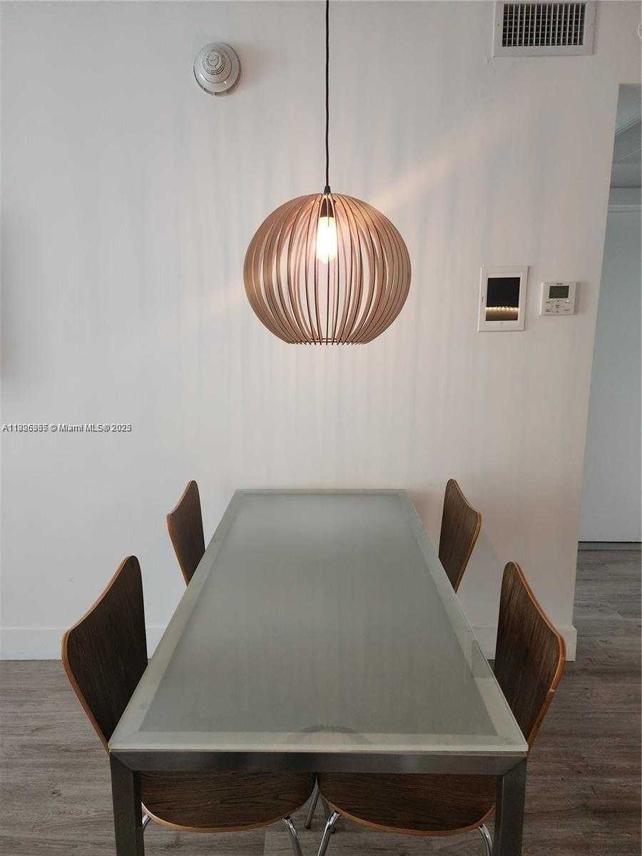 Small Image of 6080 COLLINS AVE #304, Miami Beach Number 7