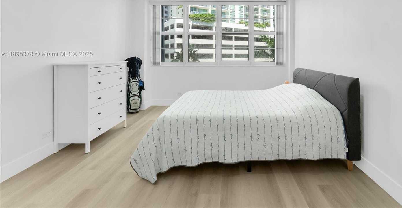 Small Image of 1408 BRICKELL BAY DR #518, Miami Number 10