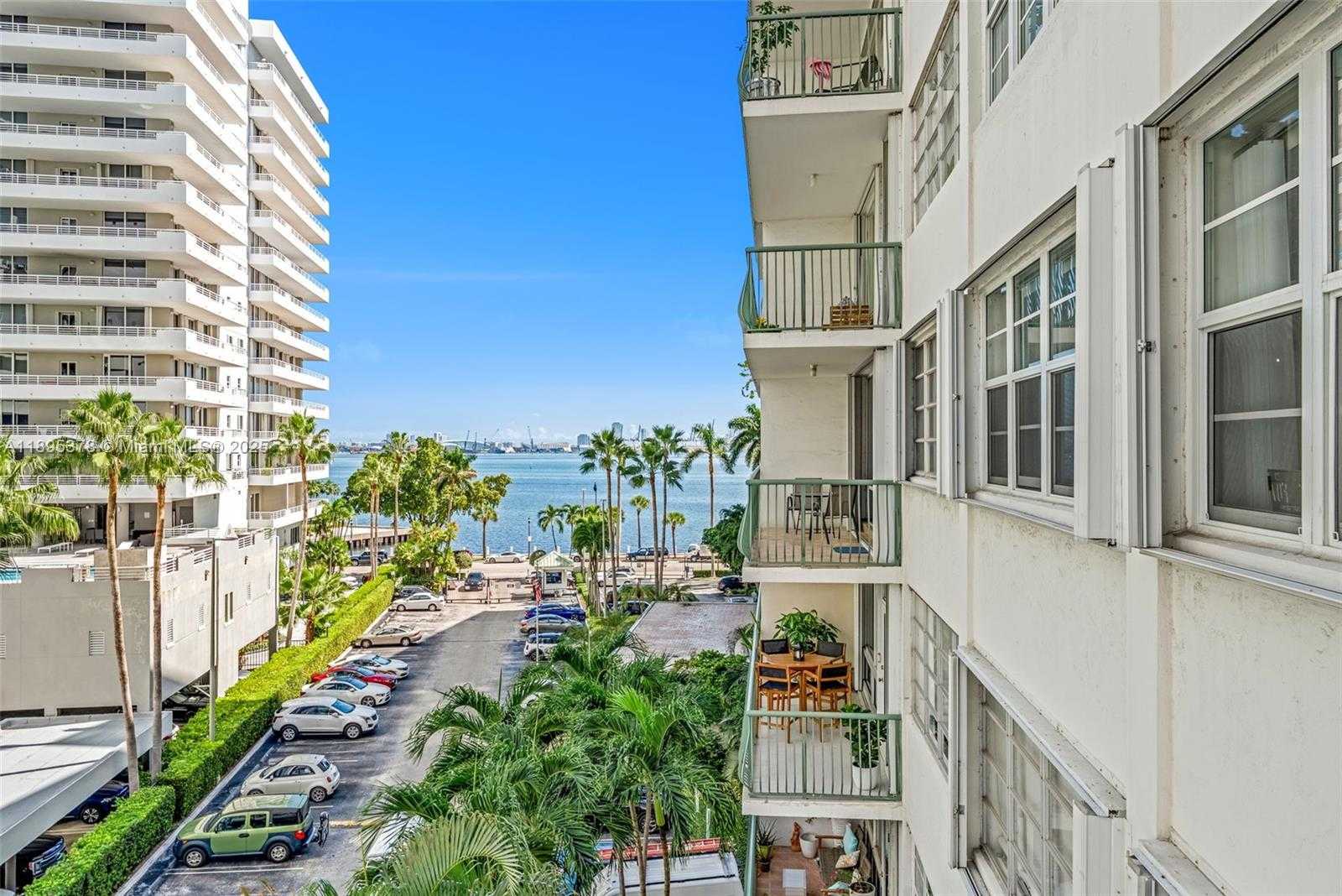 Small Image of 1408 BRICKELL BAY DR #518, Miami Number 18