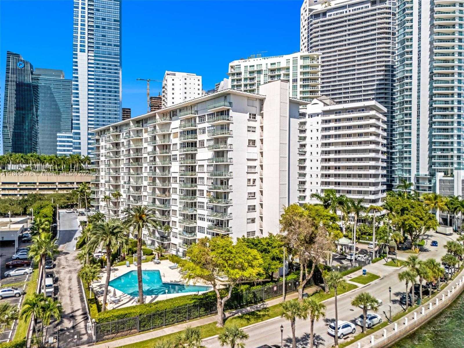 Small Image of 1408 BRICKELL BAY DR #518, Miami Number 3