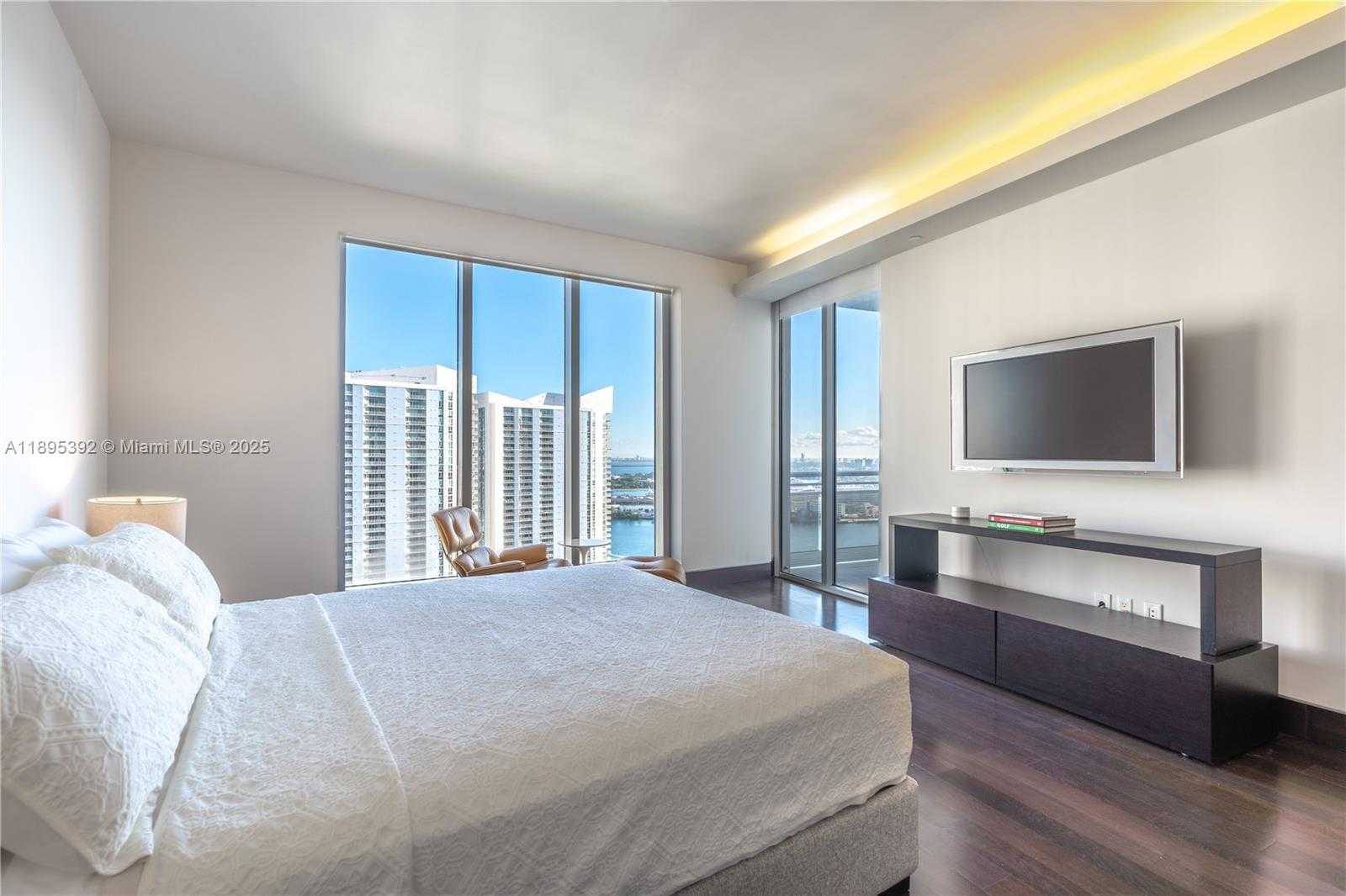 Small Image of 901 BRICKELL KEY BLVD #3607, Miami Number 12
