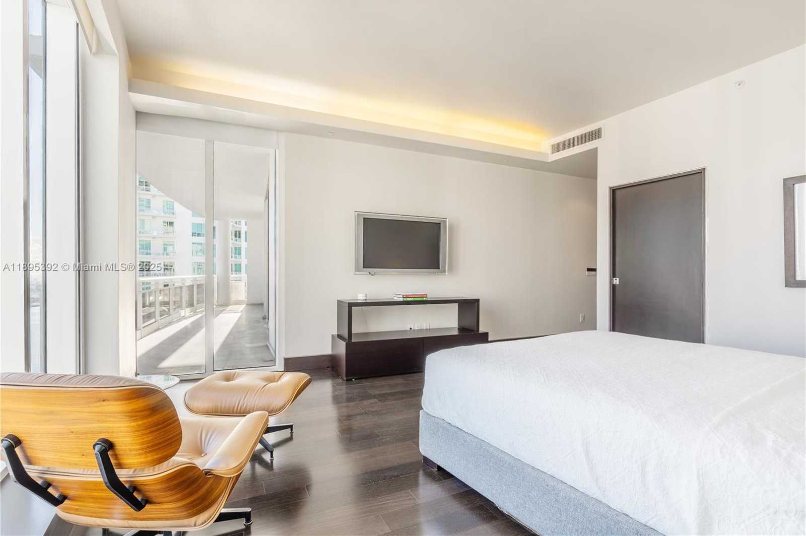 Small Image of 901 BRICKELL KEY BLVD #3607, Miami Number 14