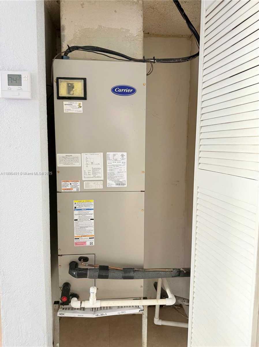 Small Image of 17254 NORTH WEST 60TH CT, Hialeah Number 27