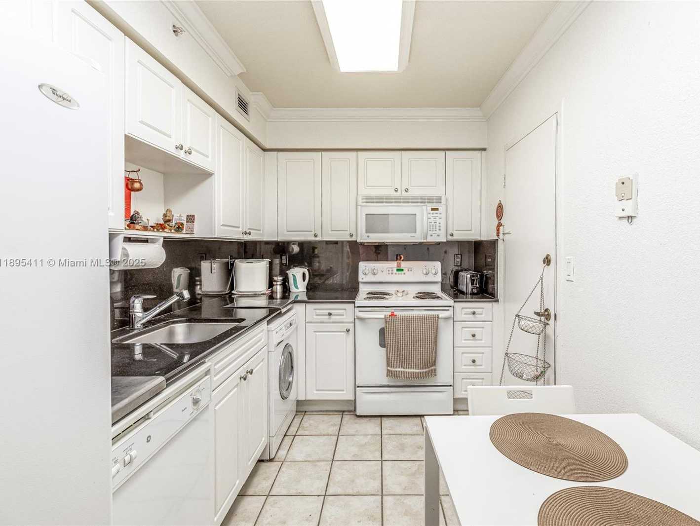 Small Image of 2501 SOUTH OCEAN DR #439, Hollywood Number 29