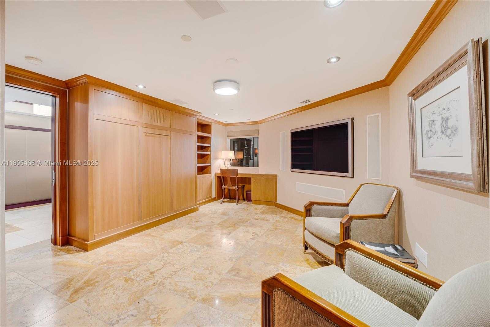 Small Image of 1455 OCEAN DR #1408, Miami Beach Number 11