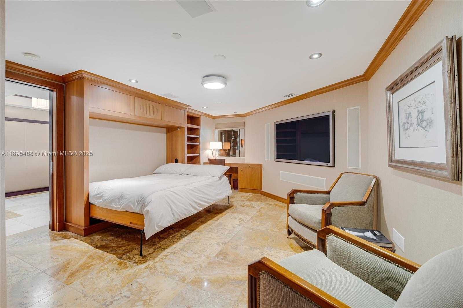 Small Image of 1455 OCEAN DR #1408, Miami Beach Number 12