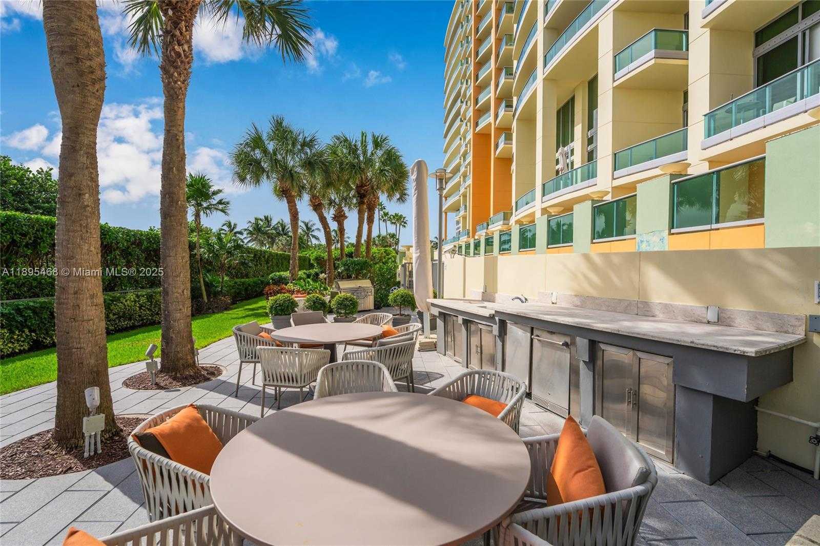 Small Image of 1455 OCEAN DR #1408, Miami Beach Number 21