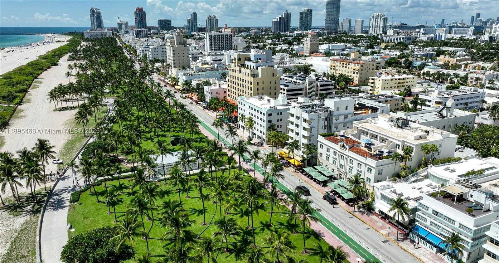 Small Image of 1455 OCEAN DR #1408, Miami Beach Number 24