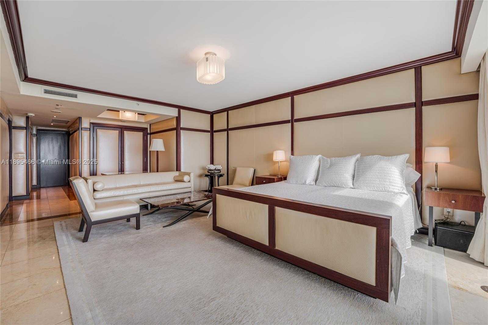 Small Image of 1455 OCEAN DR #1408, Miami Beach Number 8