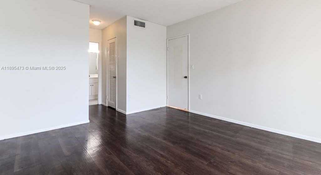 Small Image of 1351 NORTH EAST MIAMI GARDENS DR #1001E, Miami Number 10