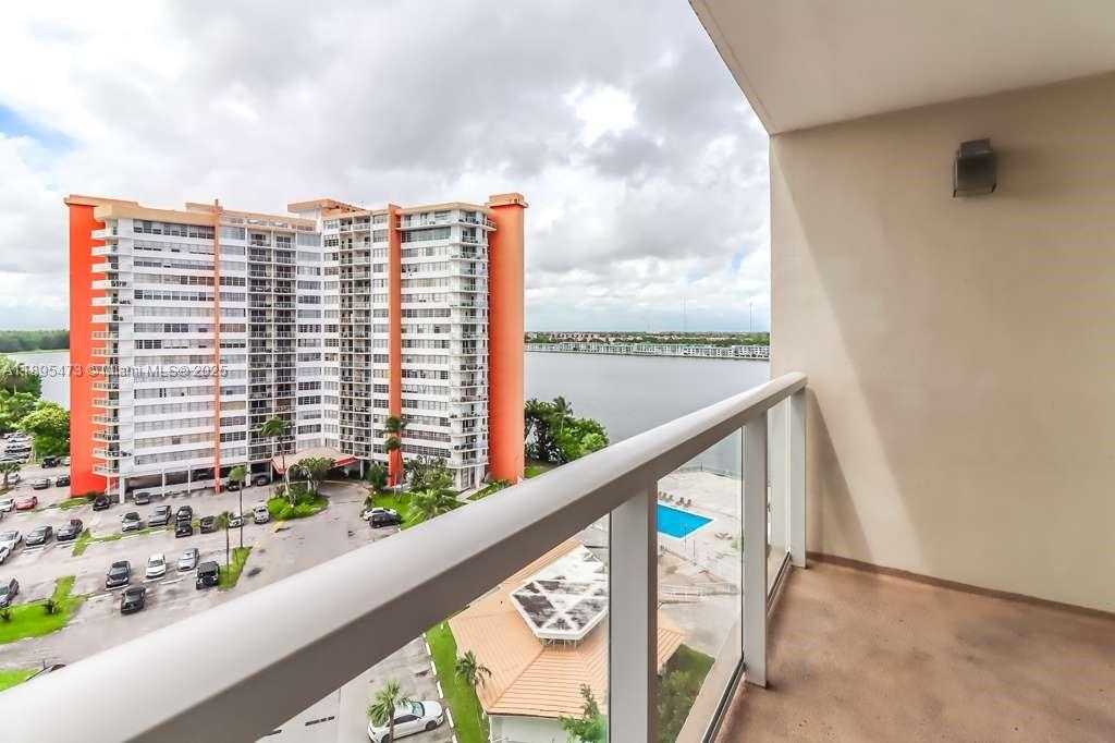 Small Image of 1351 NORTH EAST MIAMI GARDENS DR #1001E, Miami Number 20