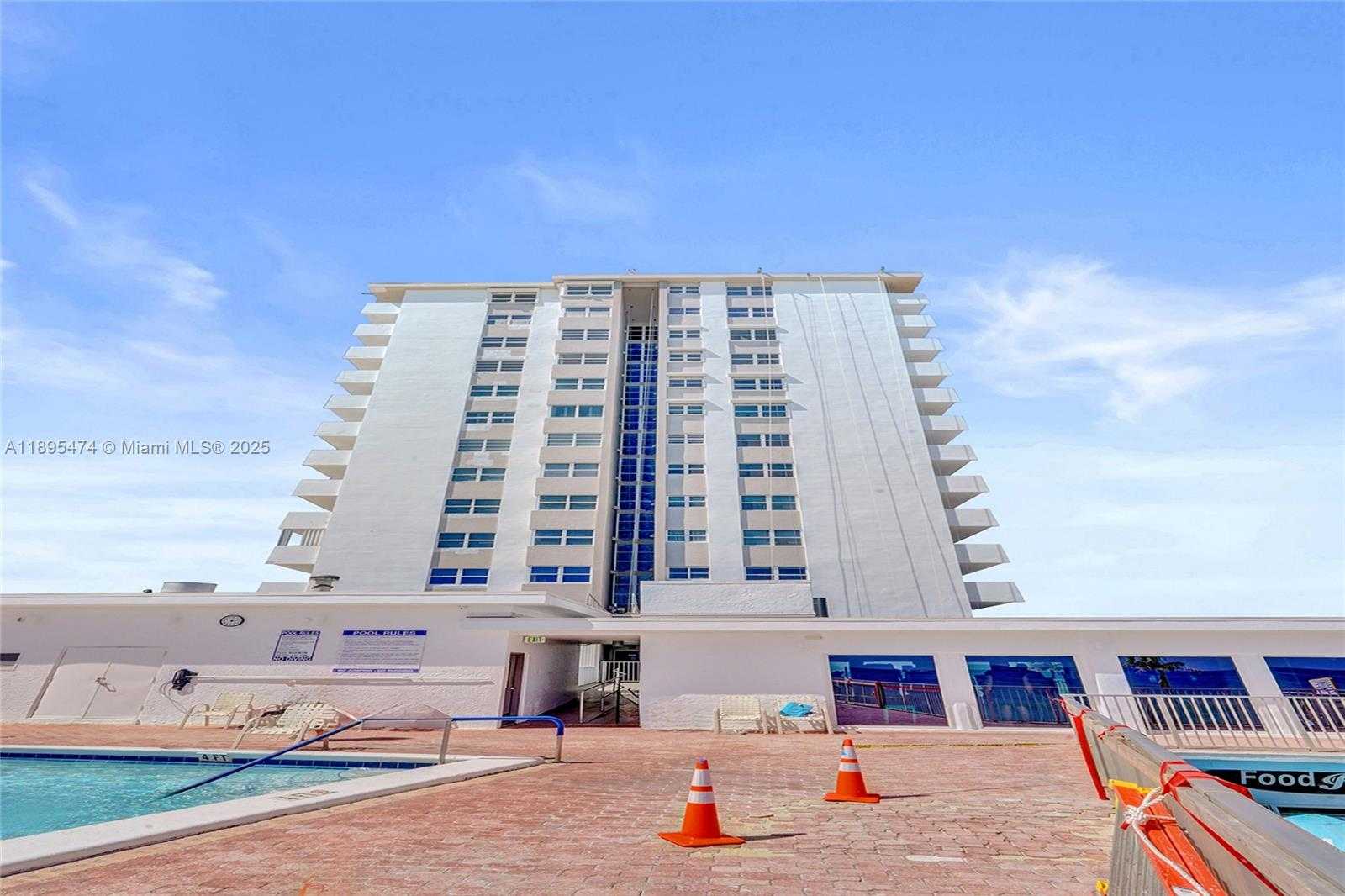 Small Image of 3111 NORTH OCEAN DR #302, Hollywood Number 13