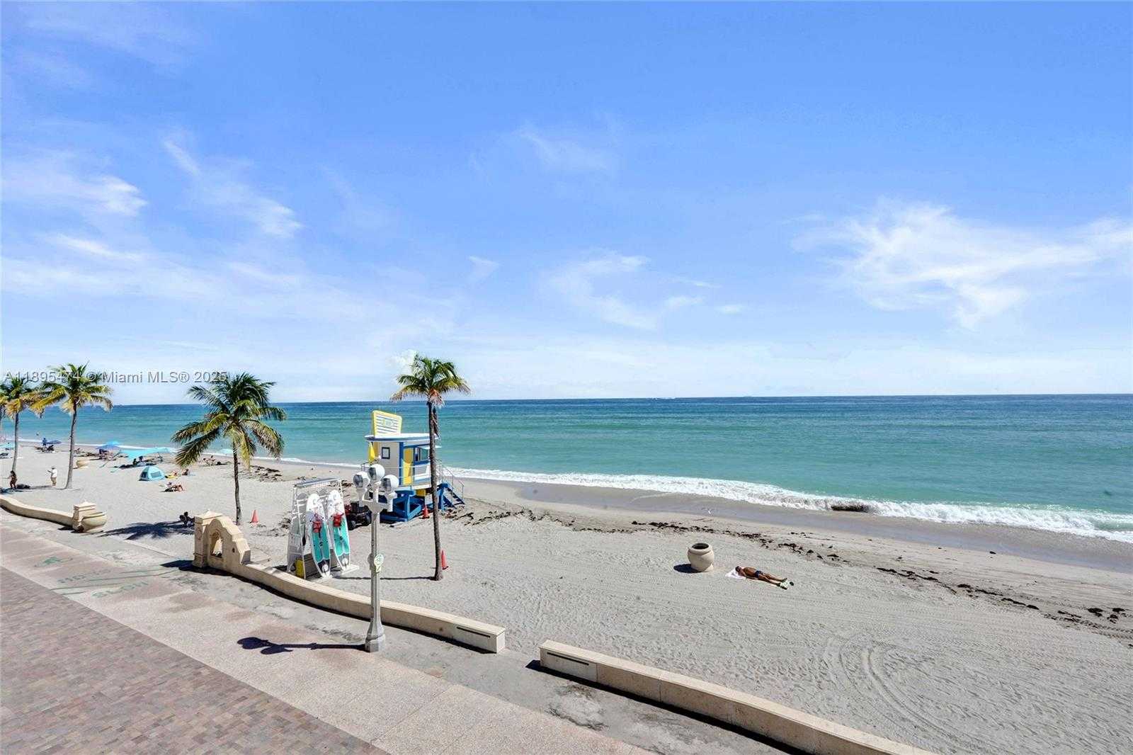 Small Image of 3111 NORTH OCEAN DR #302, Hollywood Number 15