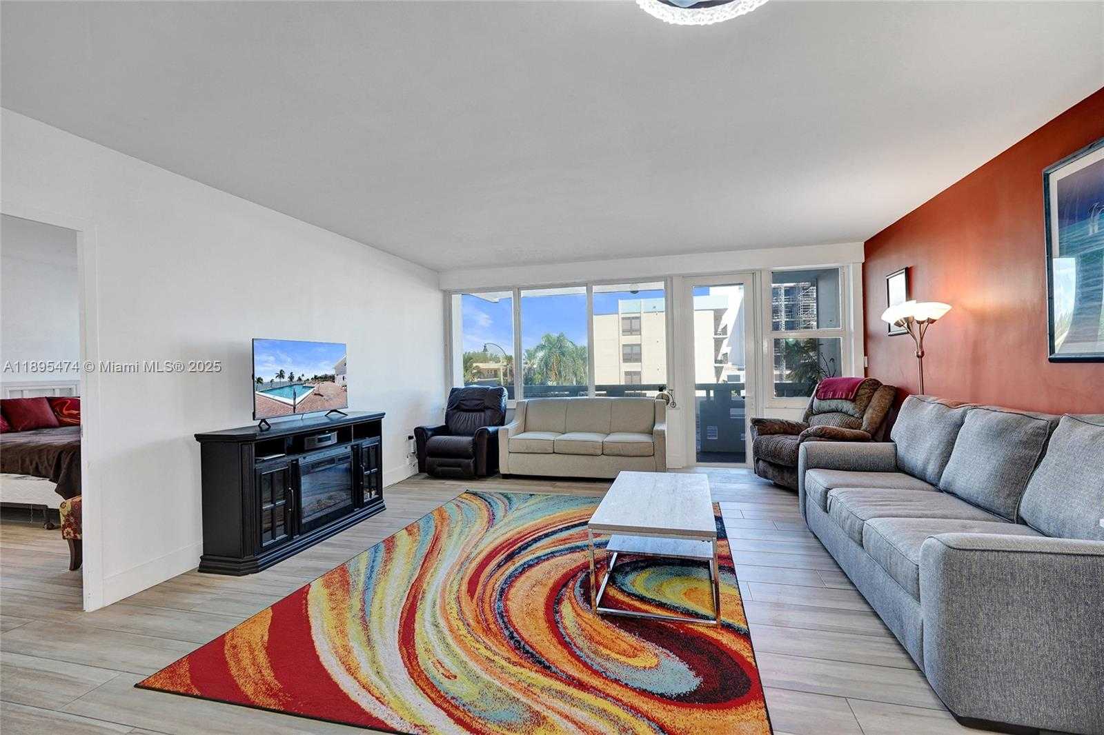 Small Image of 3111 NORTH OCEAN DR #302, Hollywood Number 24