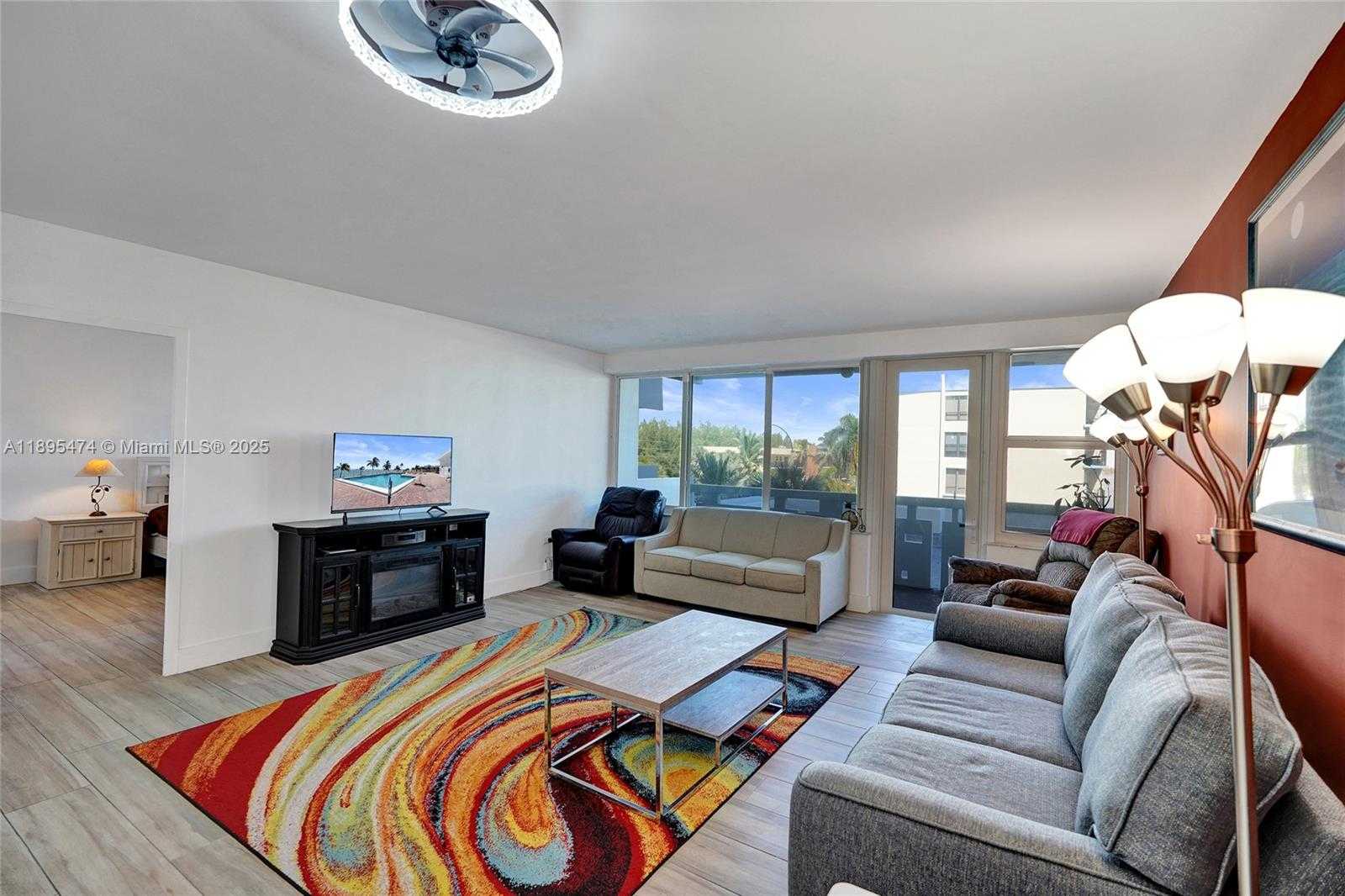 Small Image of 3111 NORTH OCEAN DR #302, Hollywood Number 25