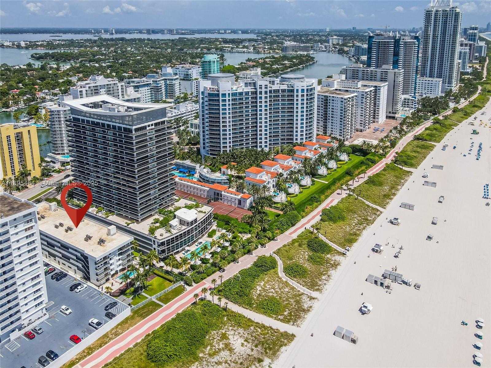 Small Image of 5845 COLLINS AVE #201, Miami Beach Number 6
