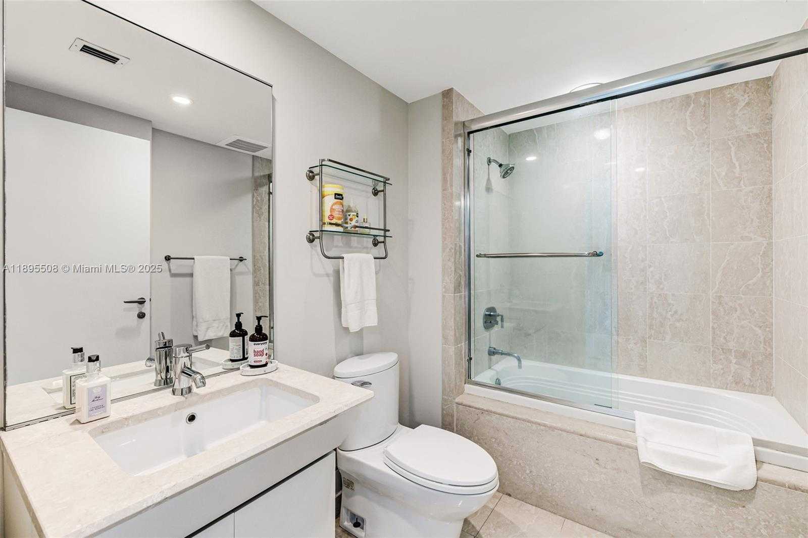 Small Image of 2627 SOUTH BAYSHORE DR #504, Miami Number 19