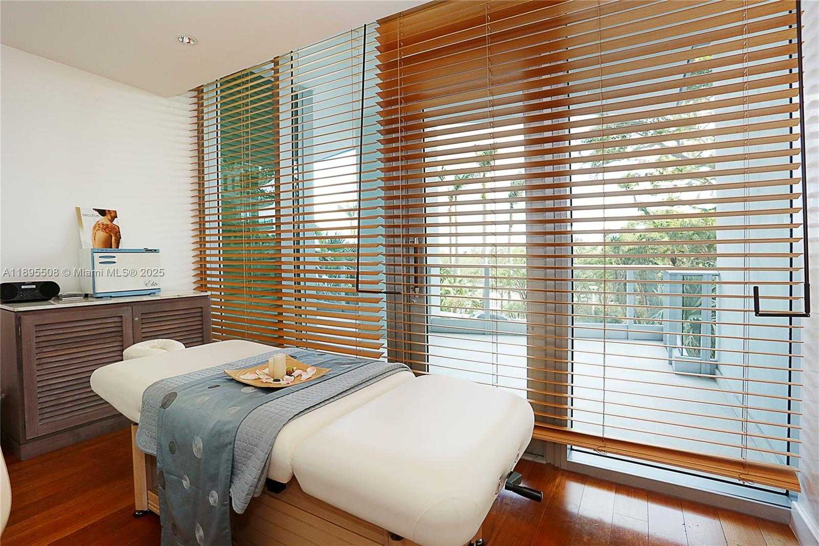Small Image of 2627 SOUTH BAYSHORE DR #504, Miami Number 33
