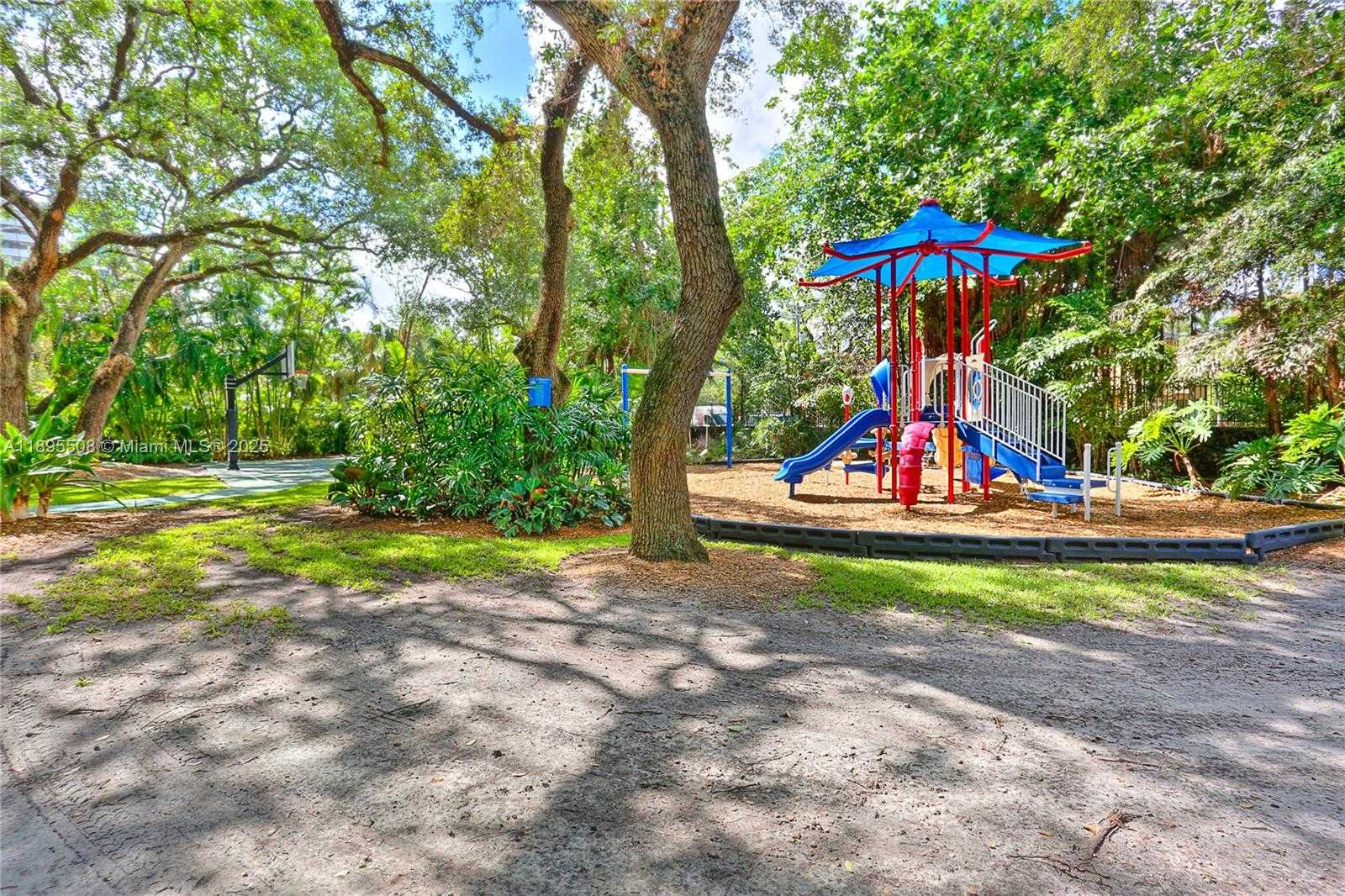 Small Image of 2627 SOUTH BAYSHORE DR #504, Miami Number 35