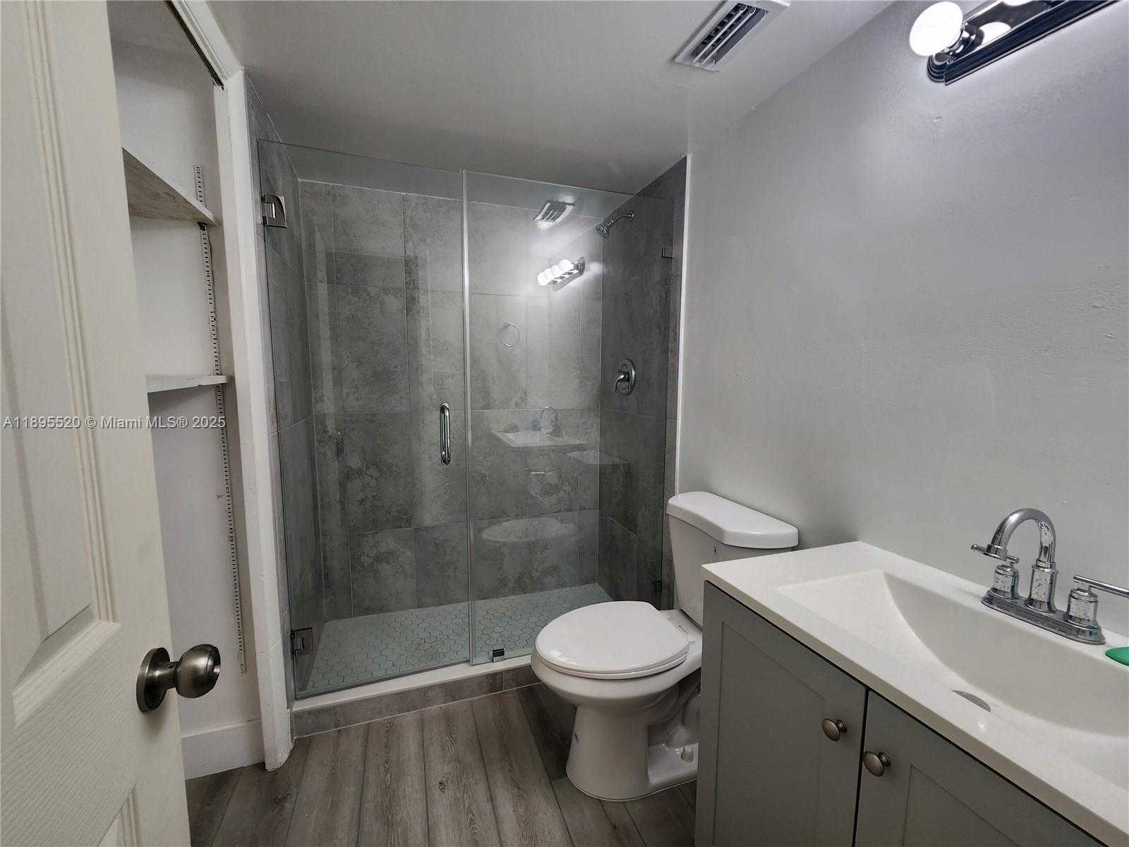 Small Image of 11309 SOUTH WEST 200TH ST #303-C, Miami Number 6