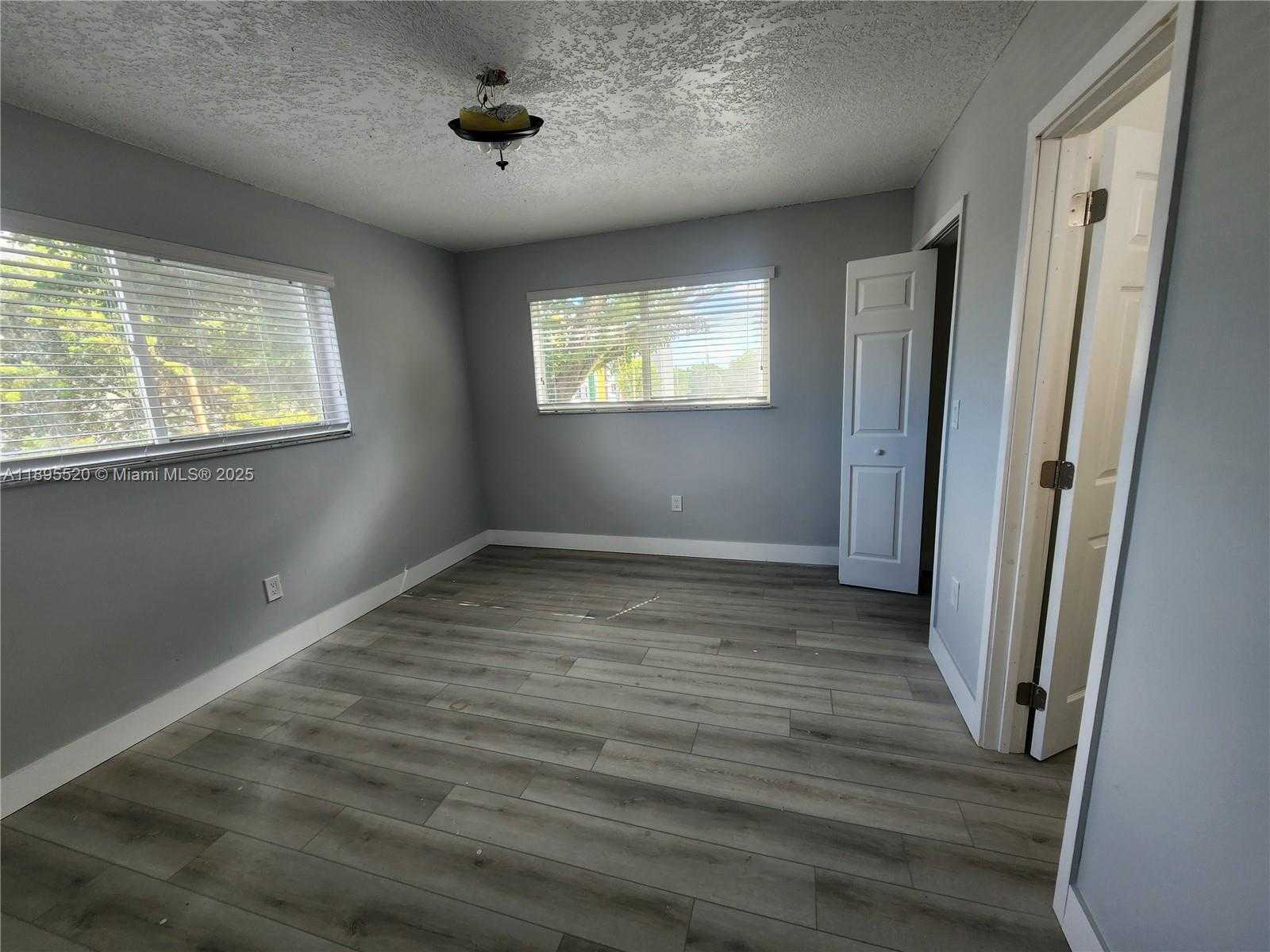 Small Image of 11309 SOUTH WEST 200TH ST #303-C, Miami Number 7