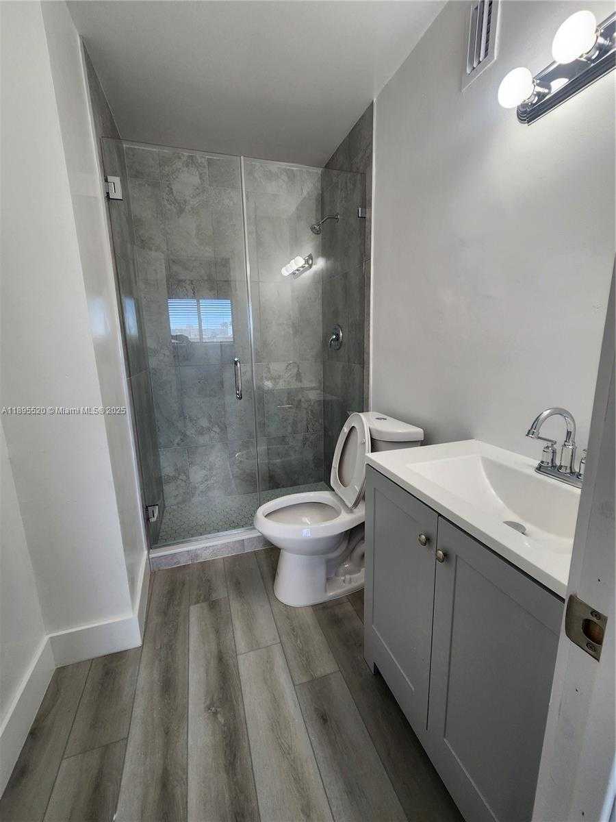 Small Image of 11309 SOUTH WEST 200TH ST #303-C, Miami Number 8