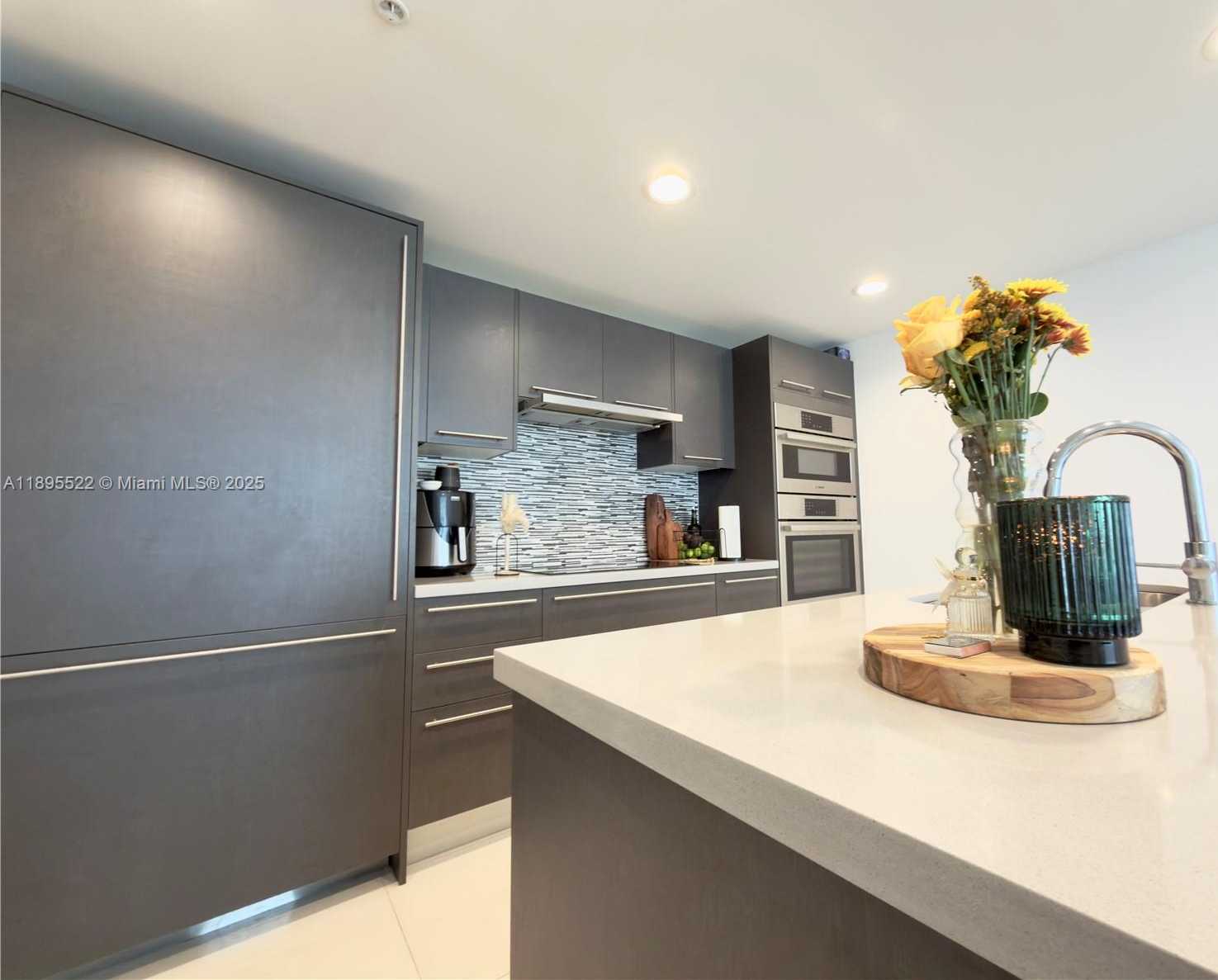 Imagen de Pequeño Objeto