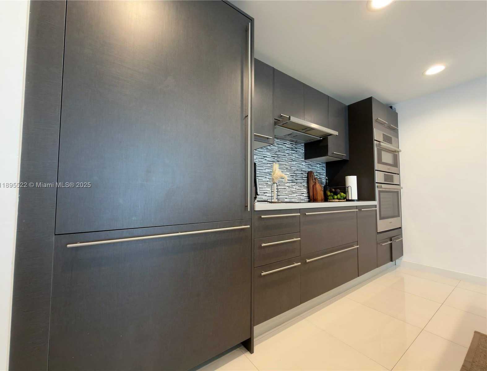 Imagen de Pequeño Objeto